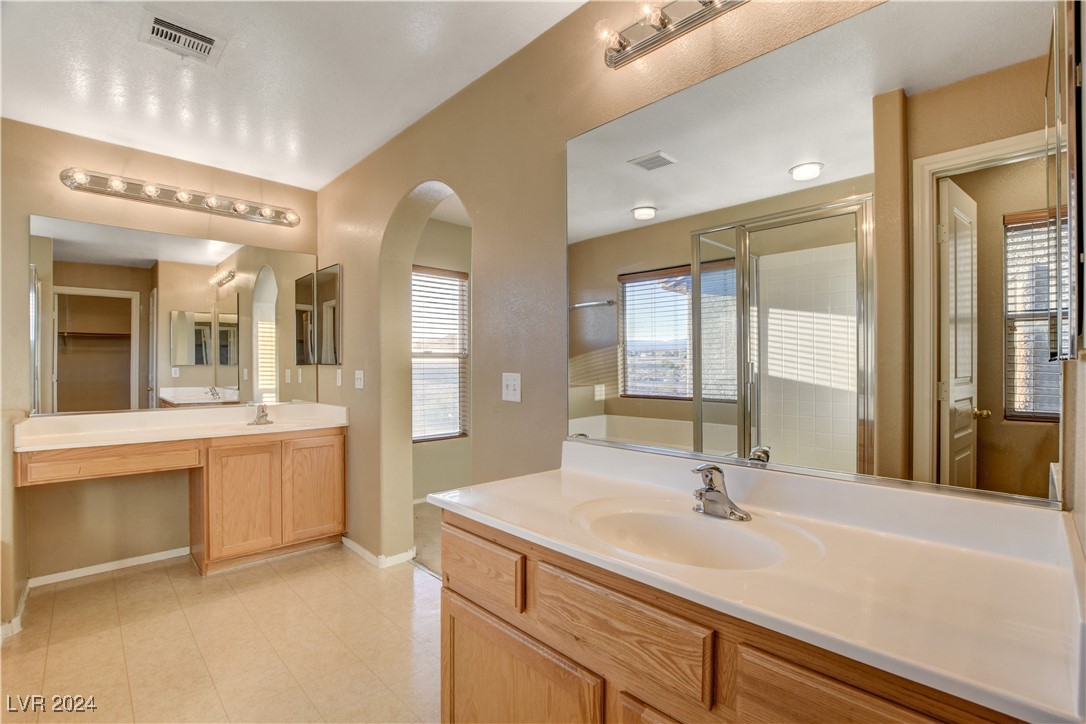 9033 QUINTESSA COVE Street