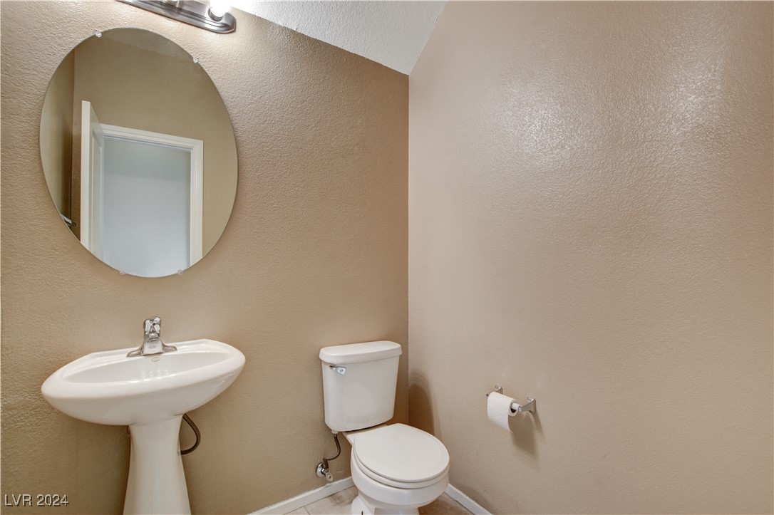 9033 QUINTESSA COVE Street