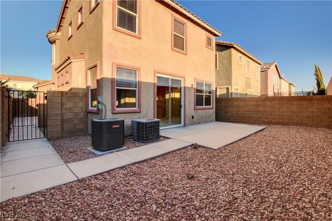 9033 QUINTESSA COVE Street