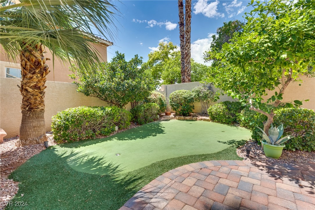 512 Ruby Vista Court