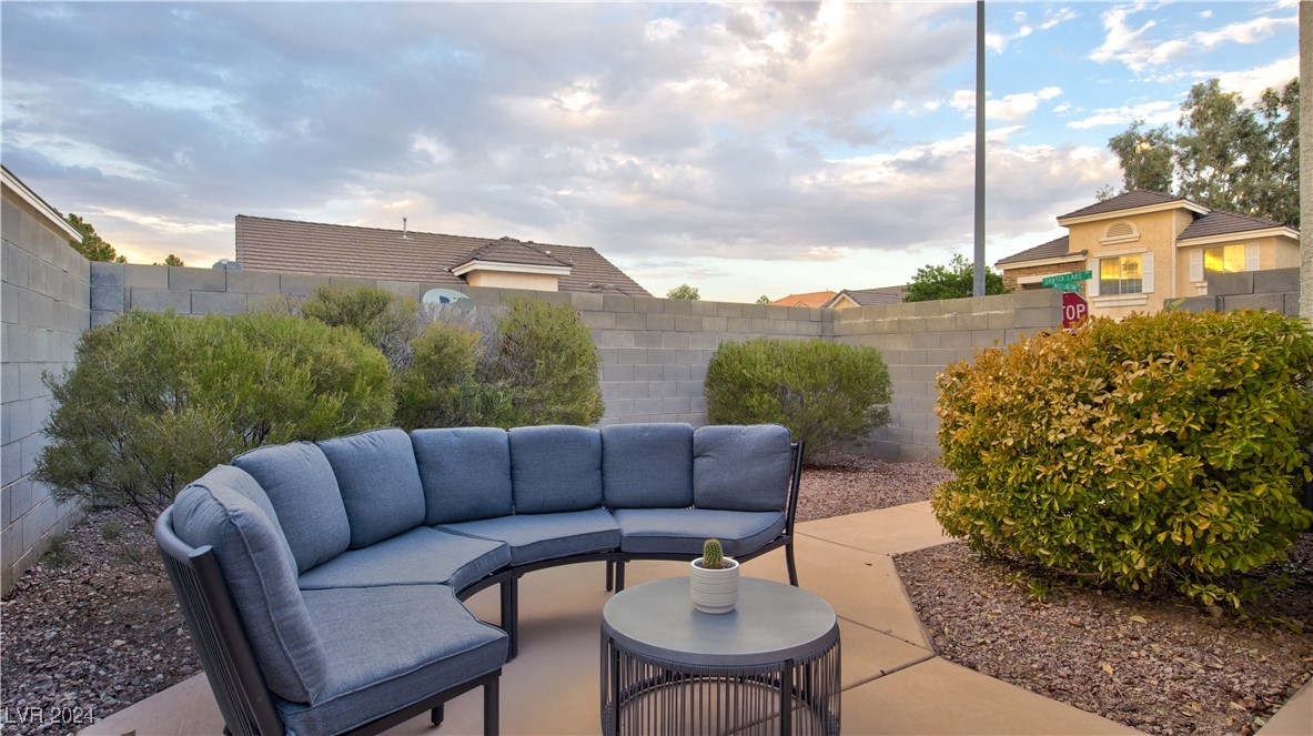5221 Shasta Lake Way