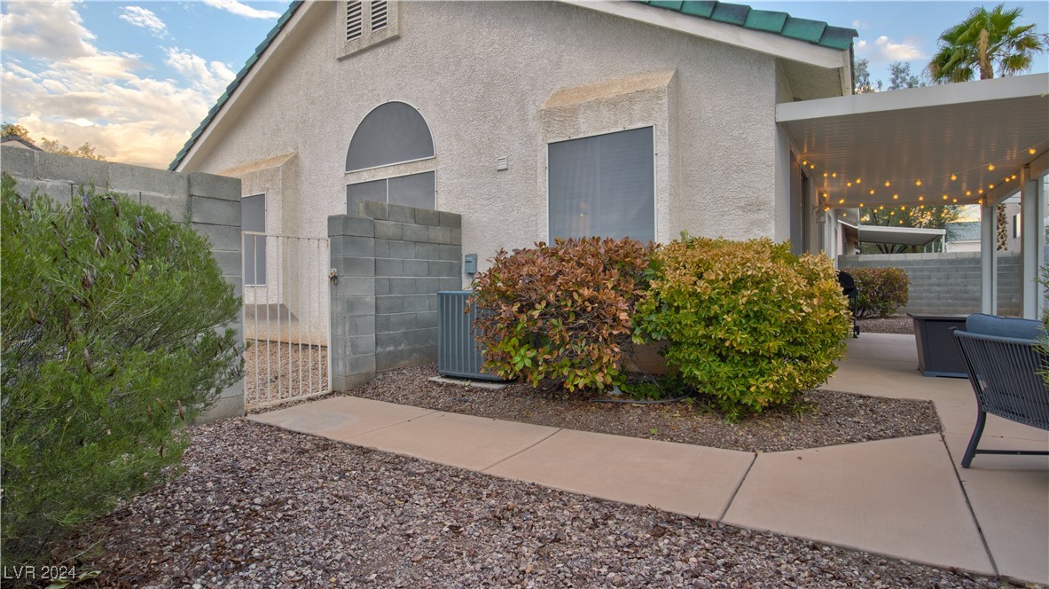5221 Shasta Lake Way