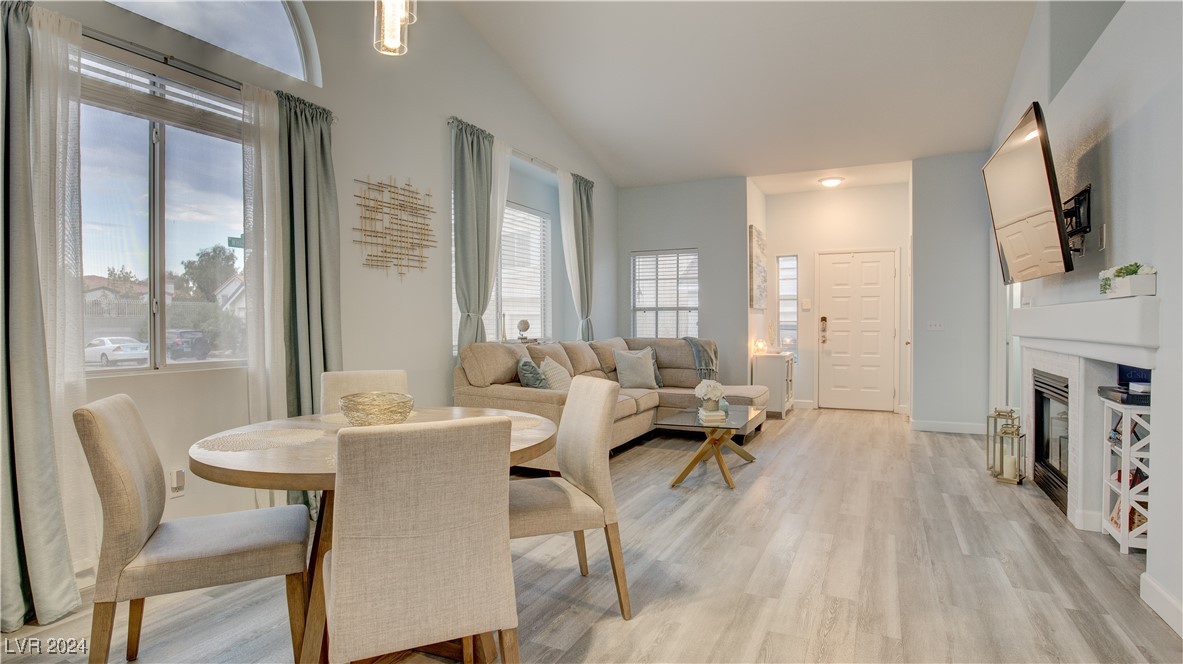 5221 Shasta Lake Way