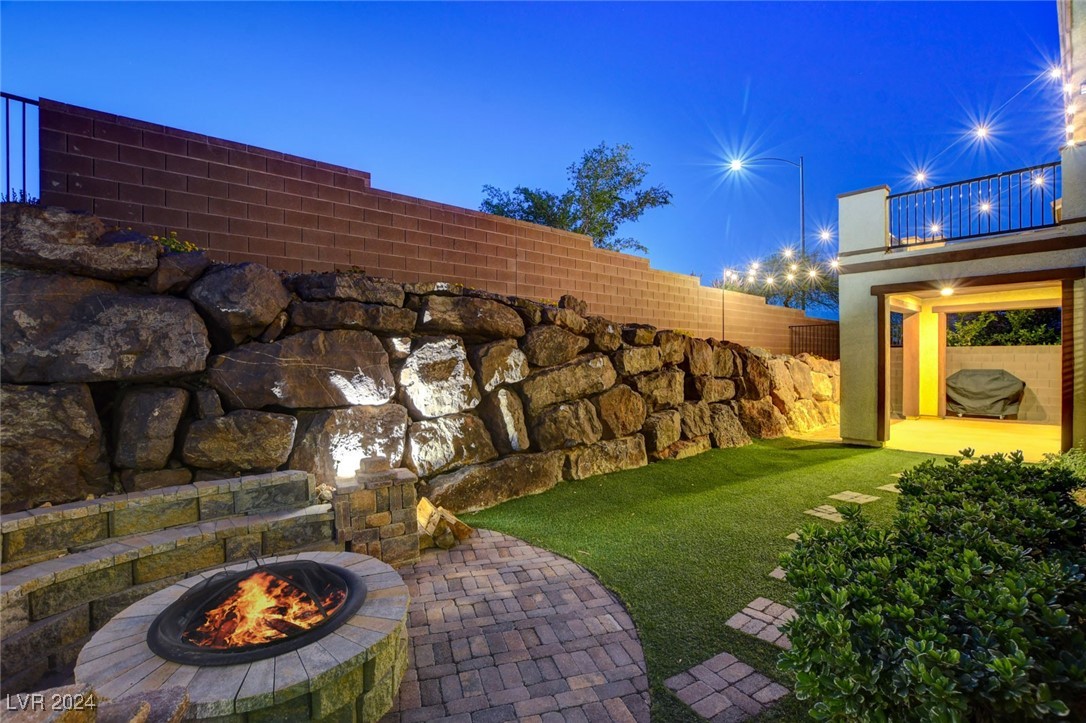345 Mandarin Hill Lane