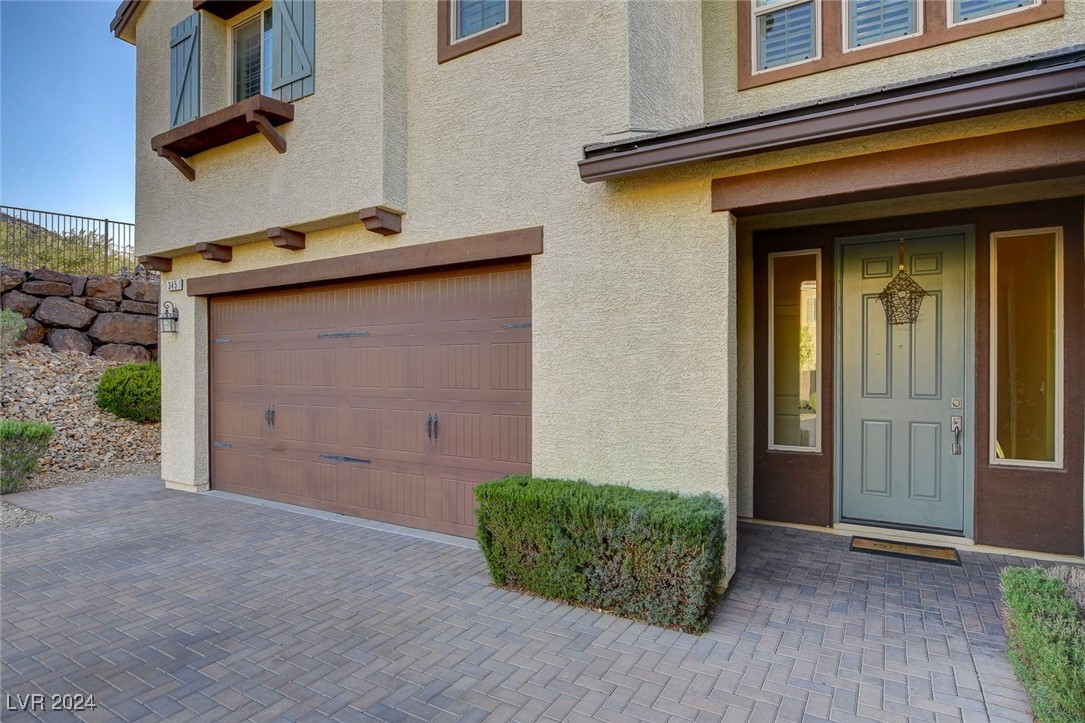 345 Mandarin Hill Lane