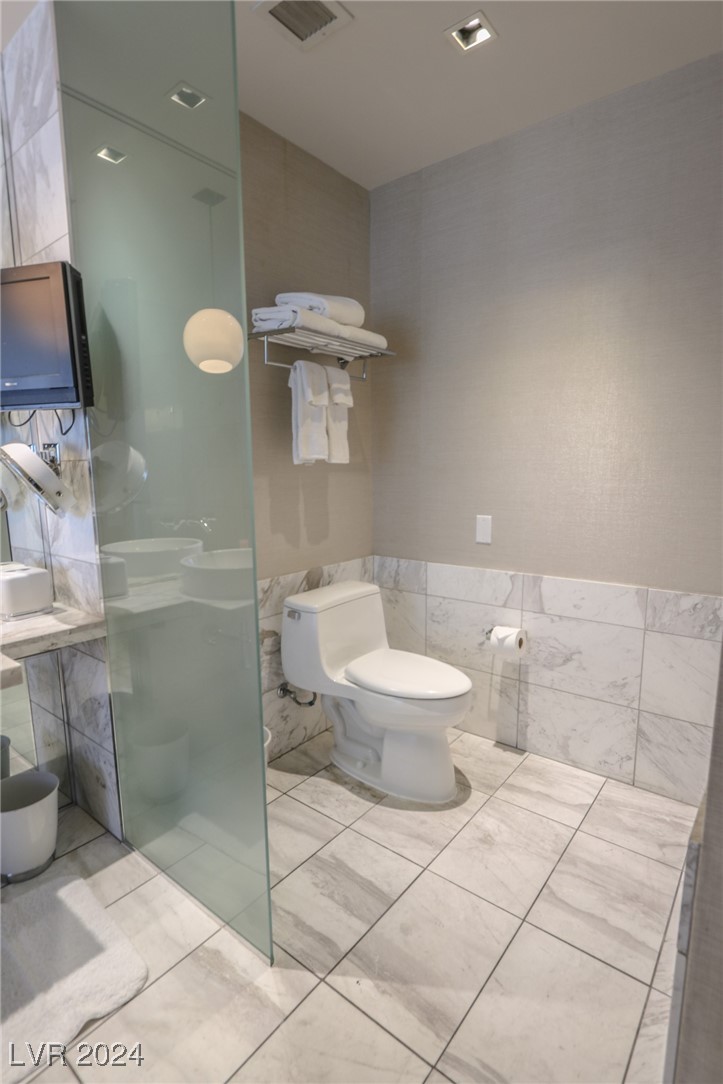 4381 West Flamingo Road 1612