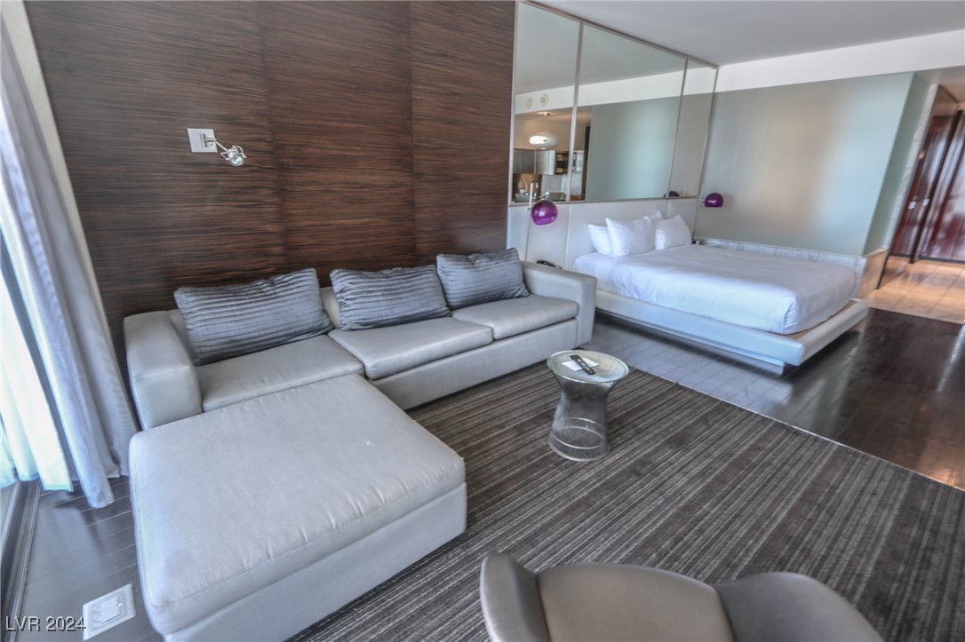 4381 West Flamingo Road 1612