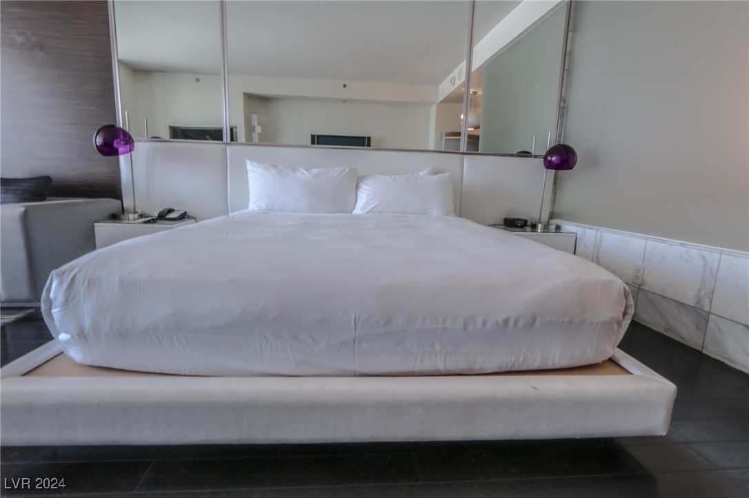 4381 West Flamingo Road 1612