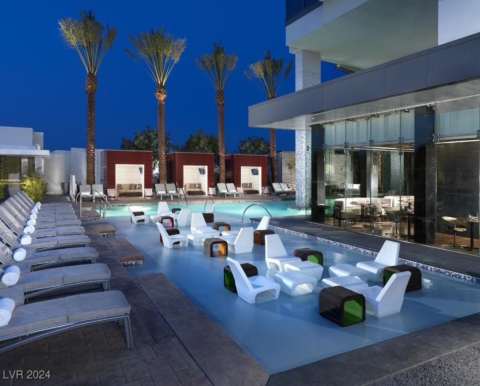 4381 West Flamingo Road 37318
