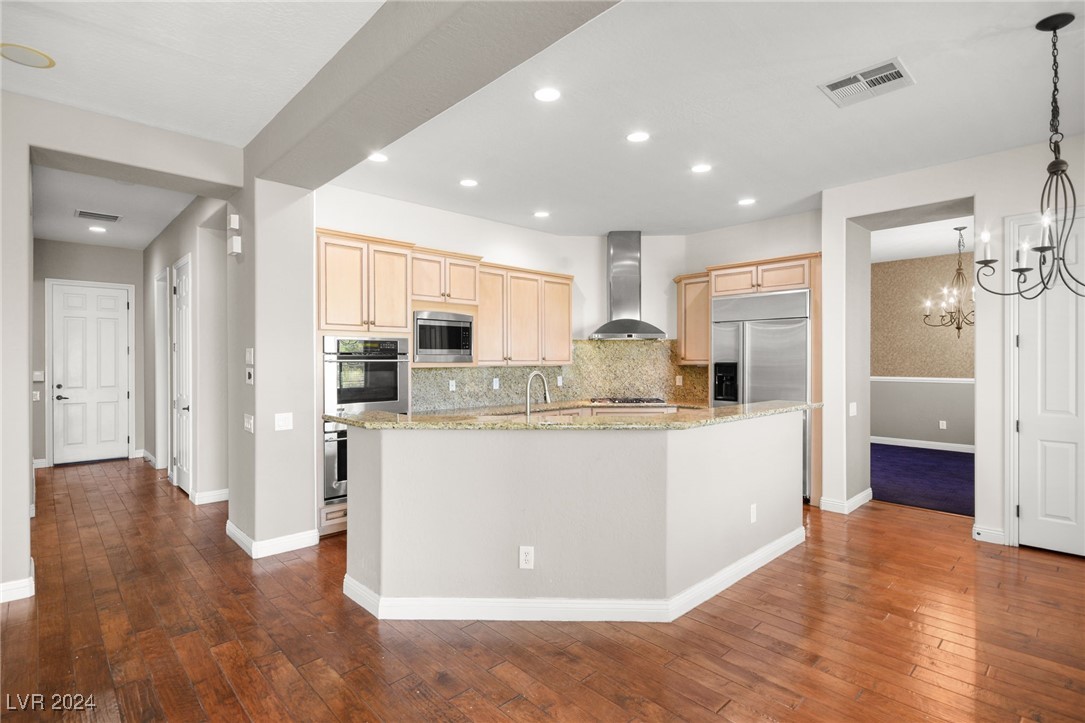 7432 Redhead Drive