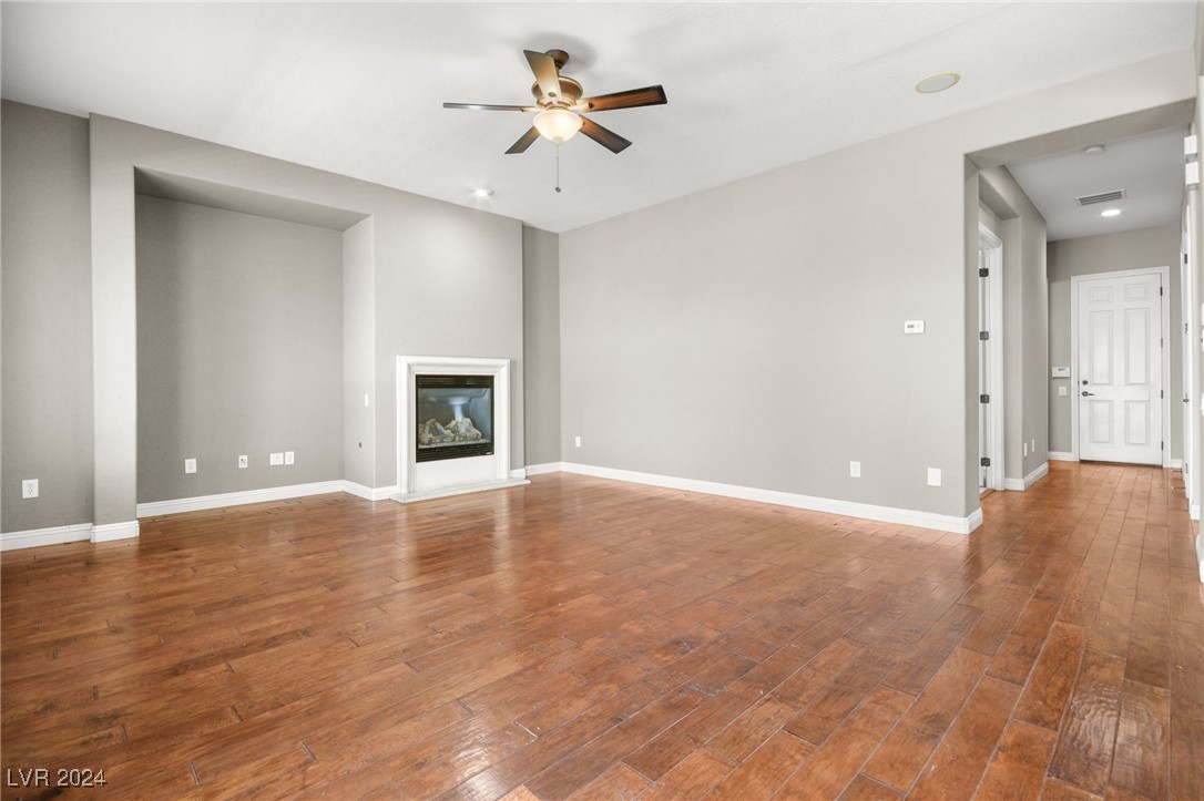 7432 Redhead Drive