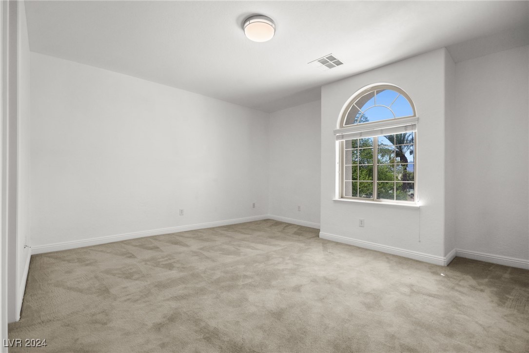 7432 Redhead Drive