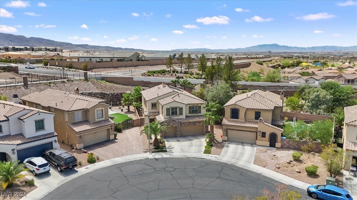 885 Via Del Tramonto Street