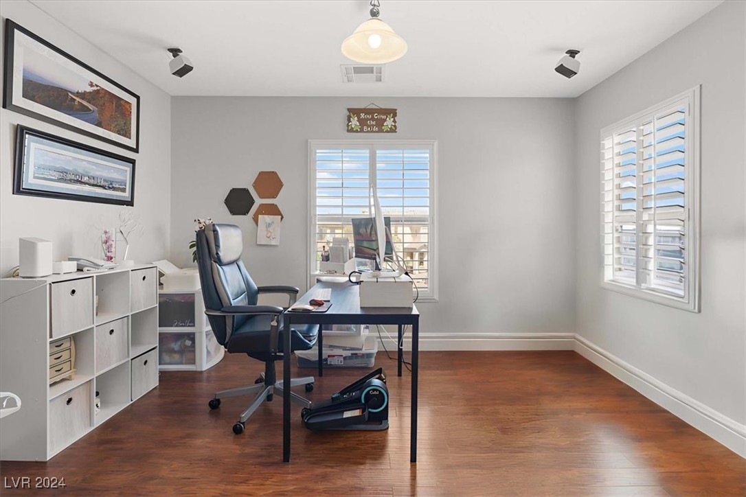 885 Via Del Tramonto Street