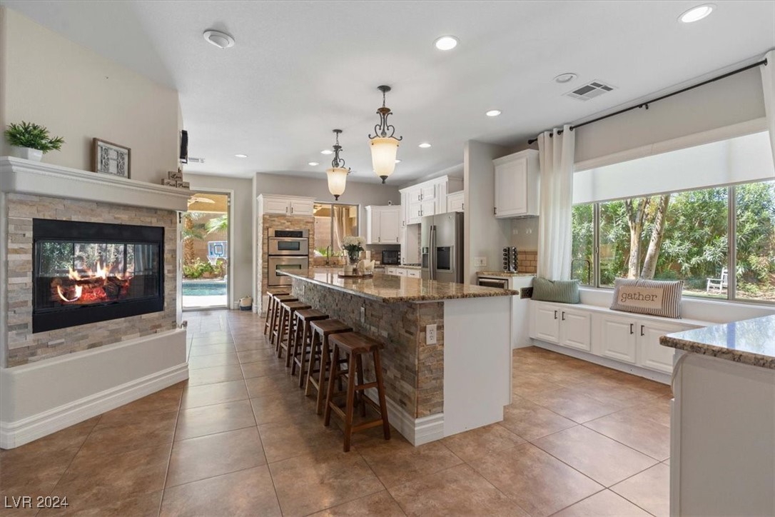 885 Via Del Tramonto Street