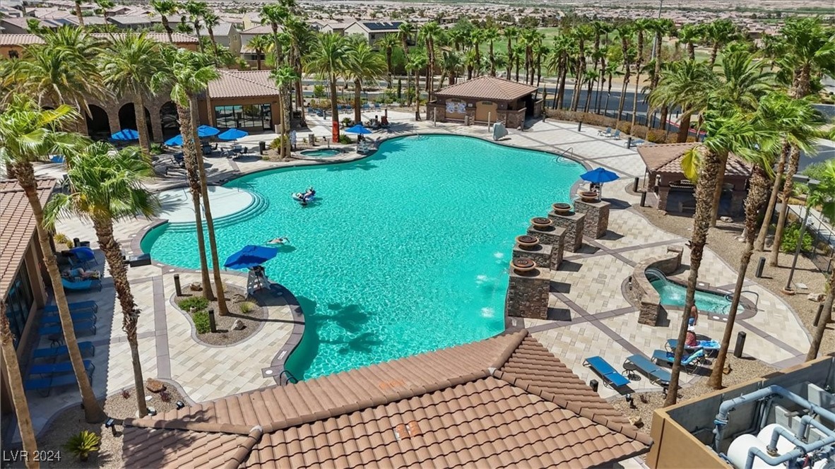 885 Via Del Tramonto Street