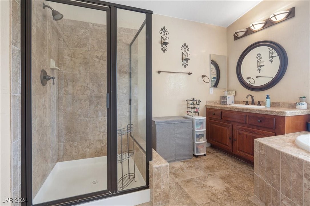 885 Via Del Tramonto Street