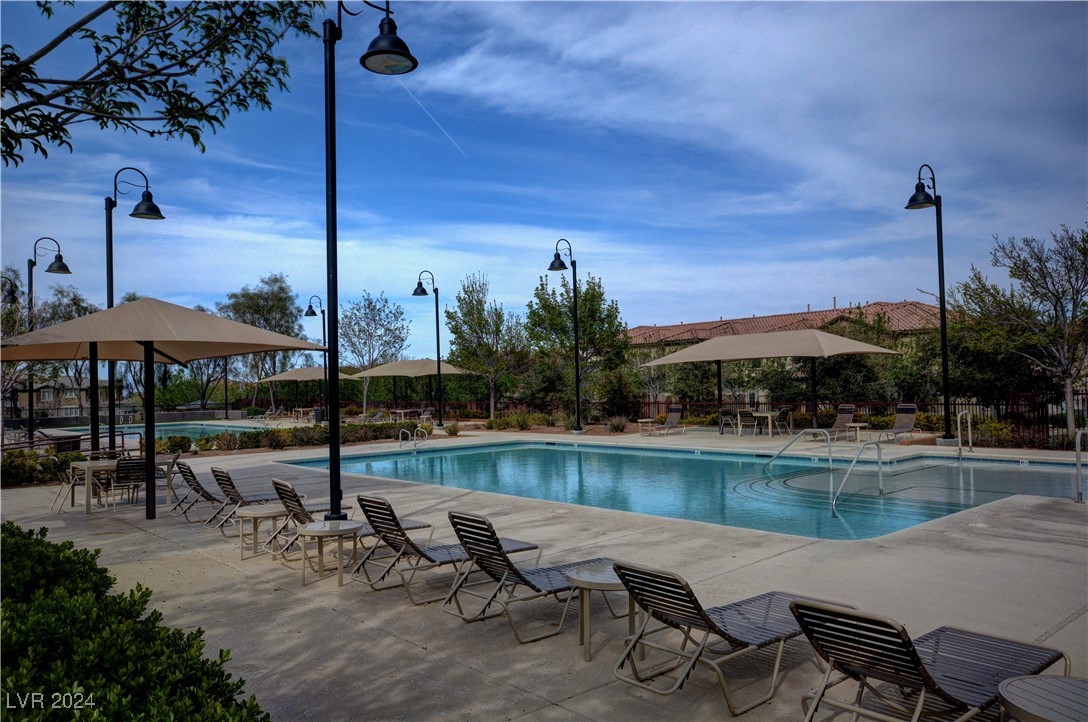 2100 Waterlily View Street