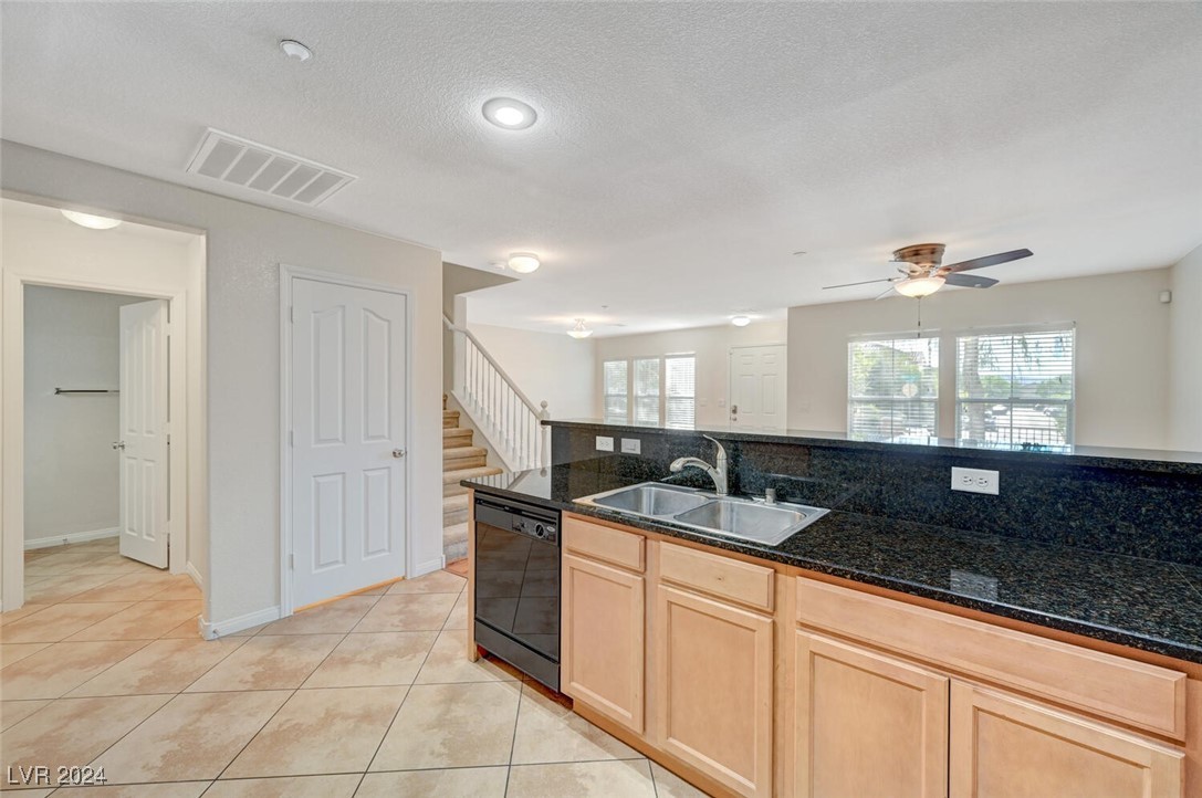 2100 Waterlily View Street