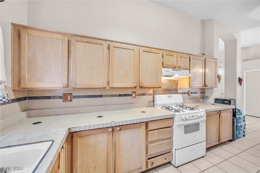 6558 Rutgers Drive