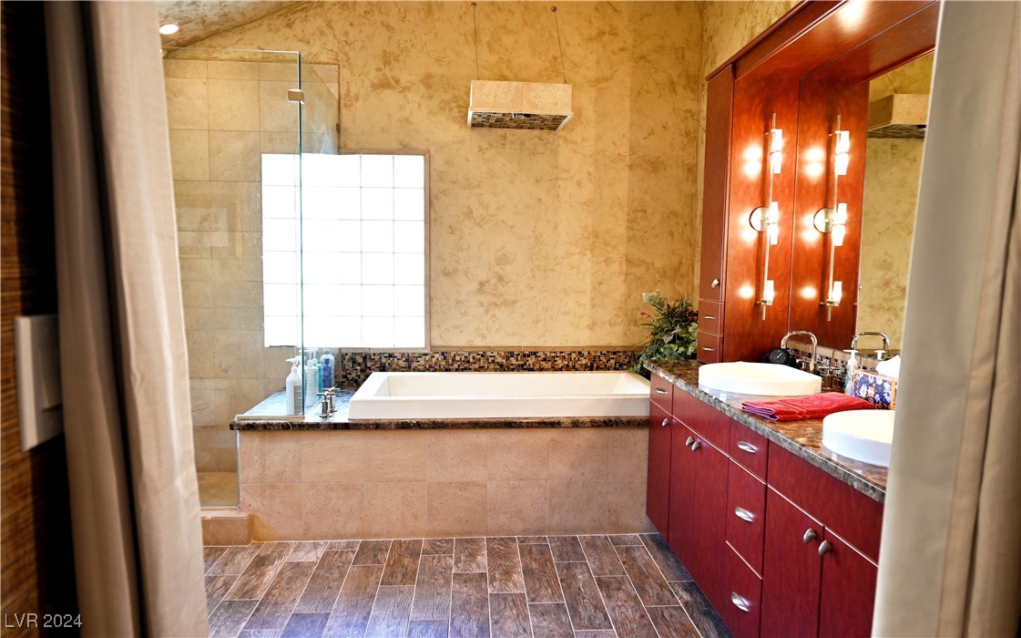 7665 Spanish Bay Drive