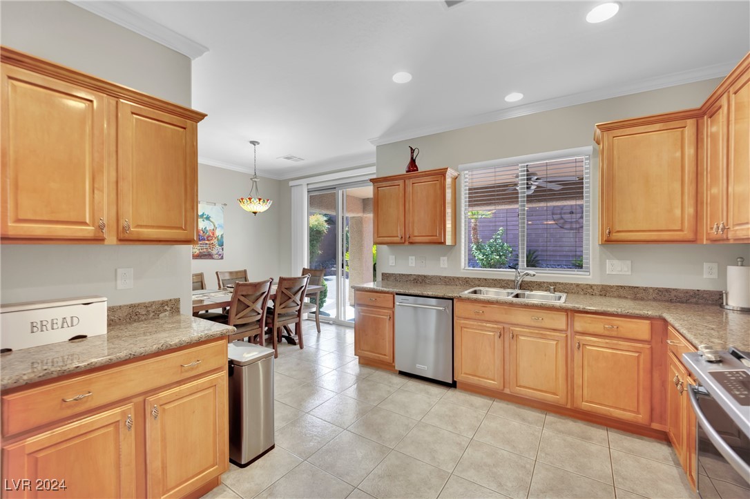 2637 Rue Montpellier Avenue