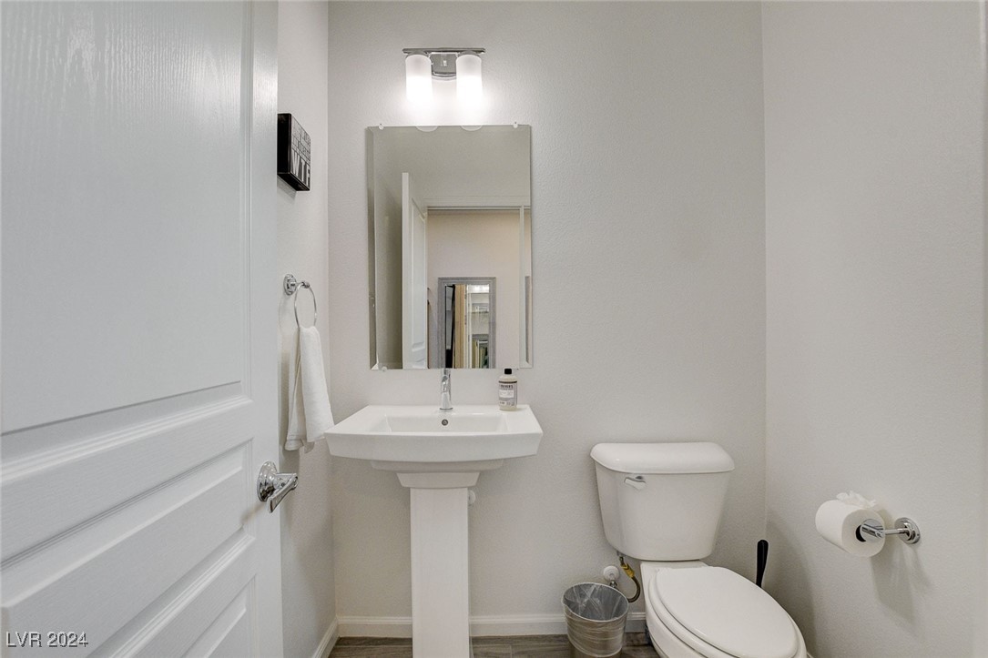 6650 Tangled Vines Avenue