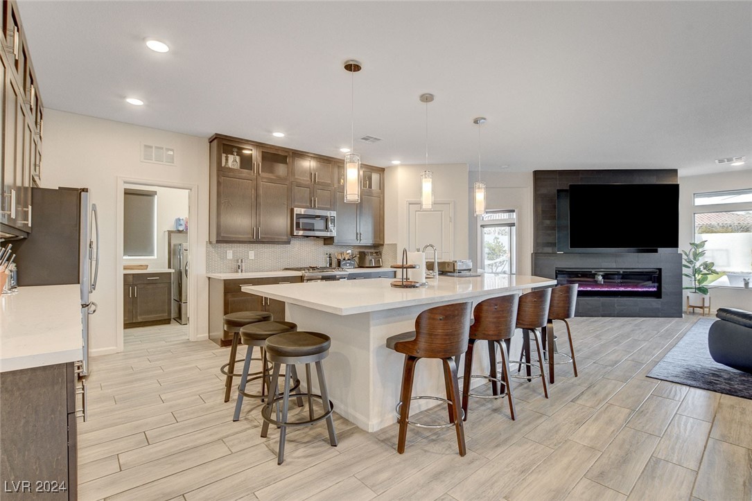 6650 Tangled Vines Avenue