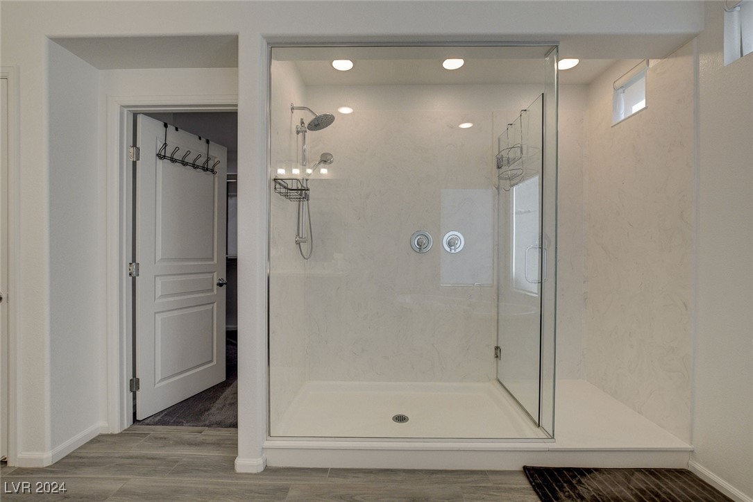 6650 Tangled Vines Avenue