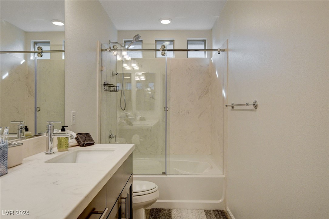 6650 Tangled Vines Avenue