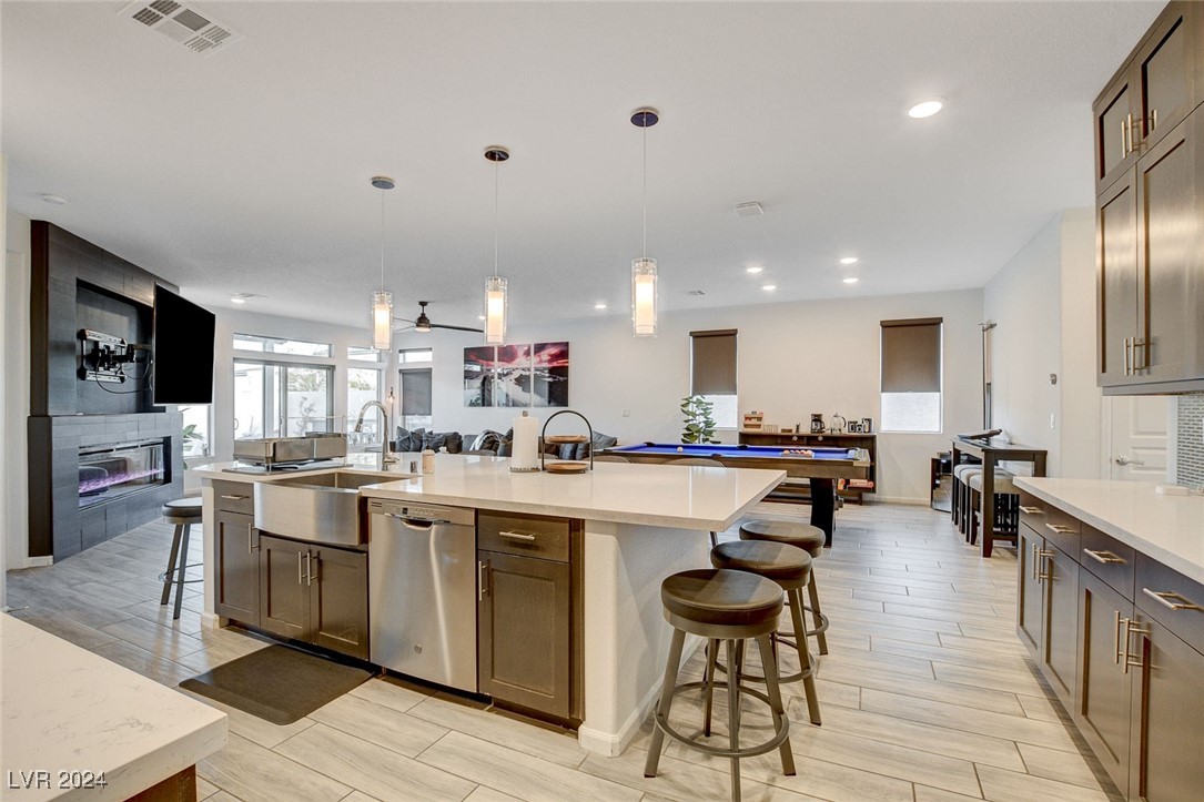 6650 Tangled Vines Avenue