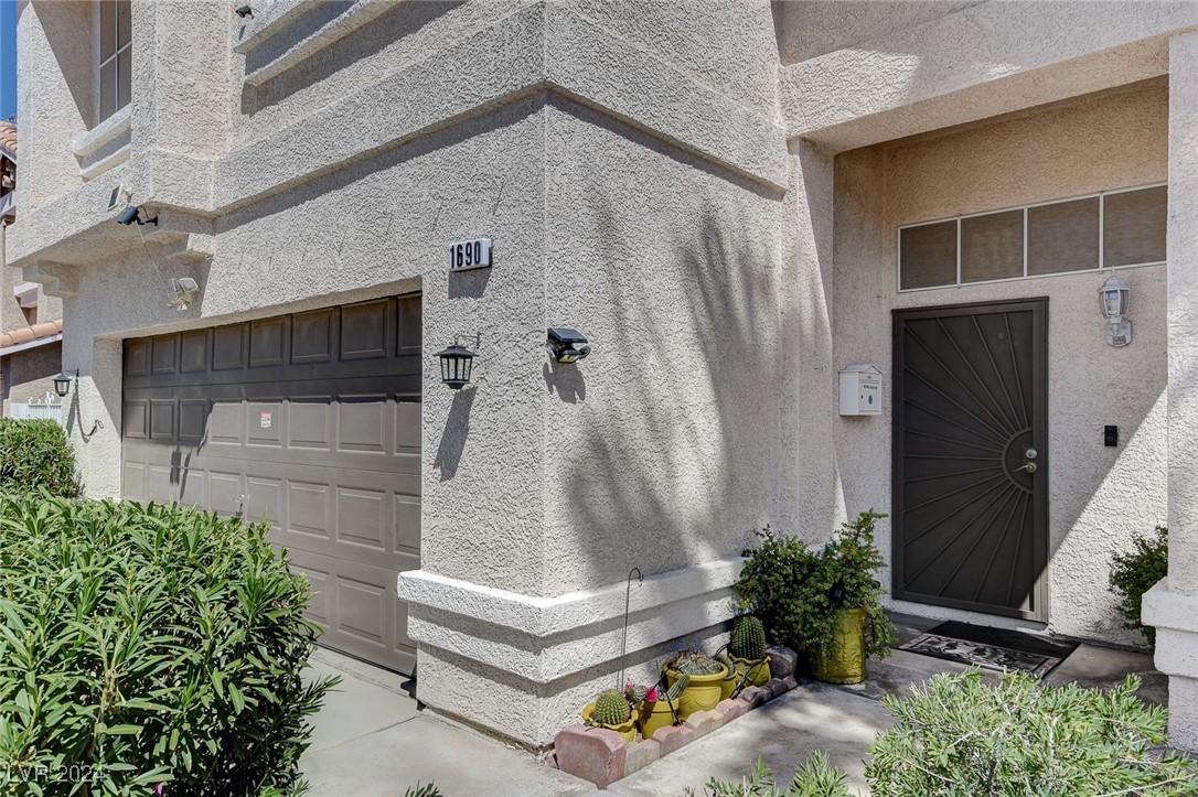 1690 Silver Point Avenue