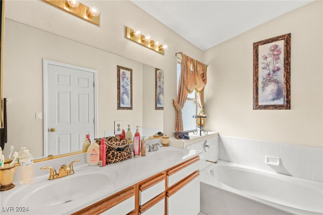 2571 Fort Lauderdale Drive