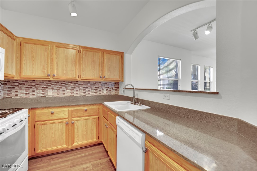 10001 Peace Way 1307