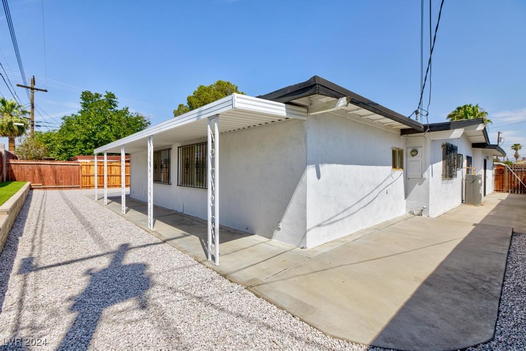 3813 San Angelo Avenue