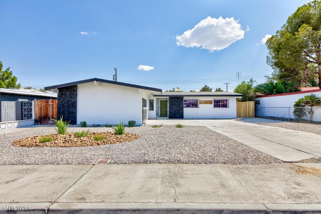 3813 San Angelo Avenue