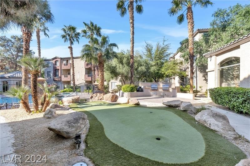 4400 South Jones Boulevard 1003