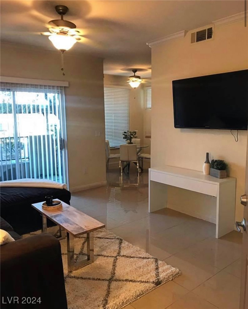 4400 South Jones Boulevard 1003