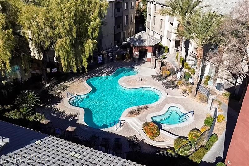 4400 South Jones Boulevard 1003