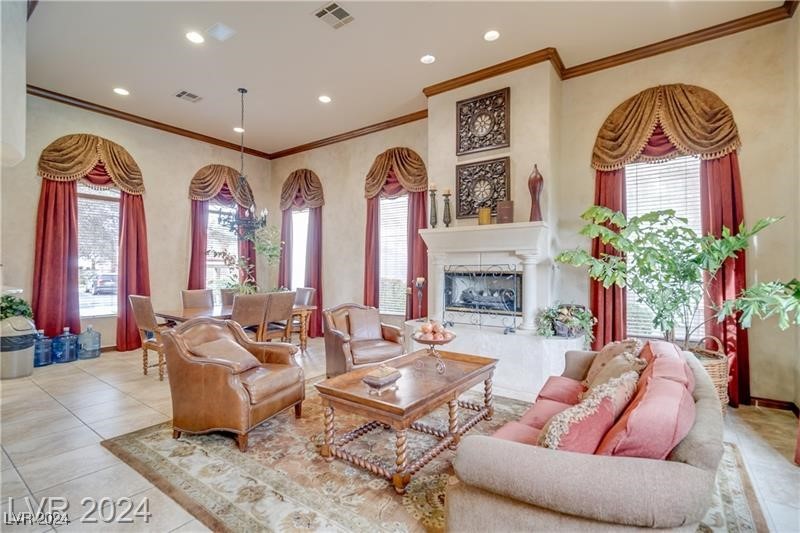 4400 South Jones Boulevard 1003