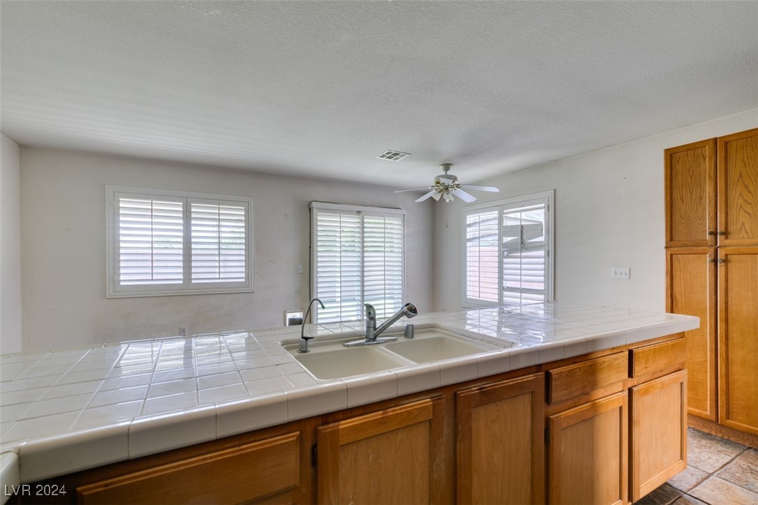 1836 Crystal Gem Street