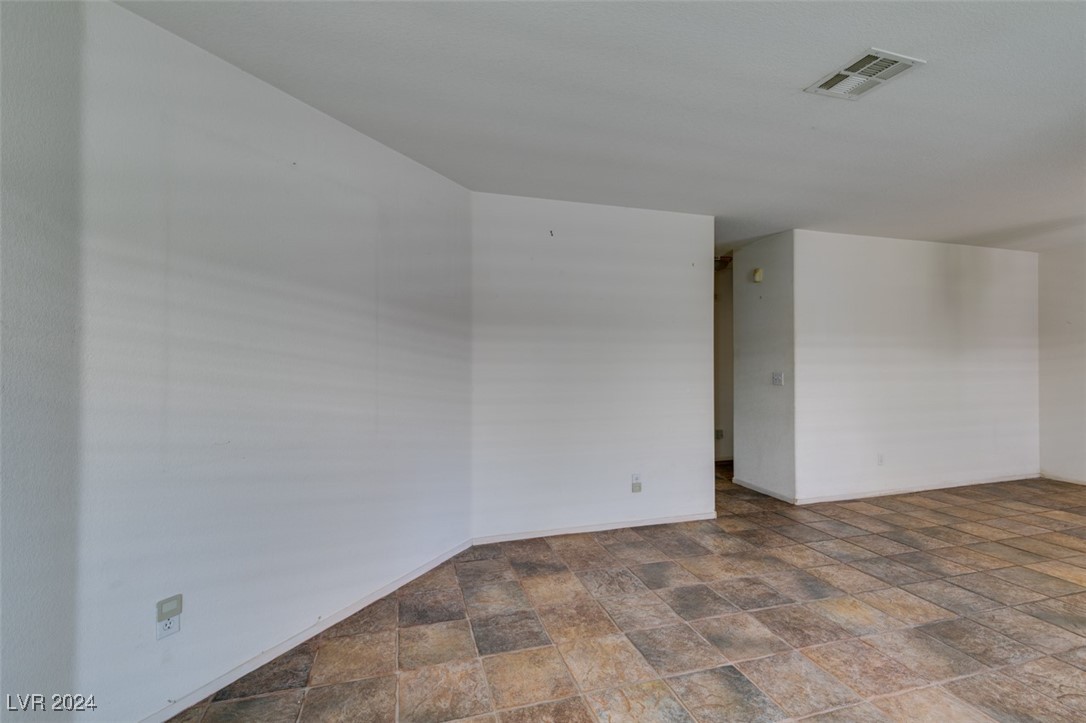1836 Crystal Gem Street