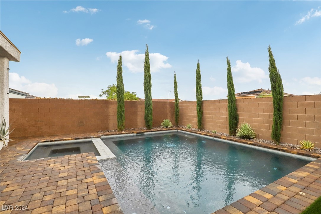 7570 Desert Rhyolite Street