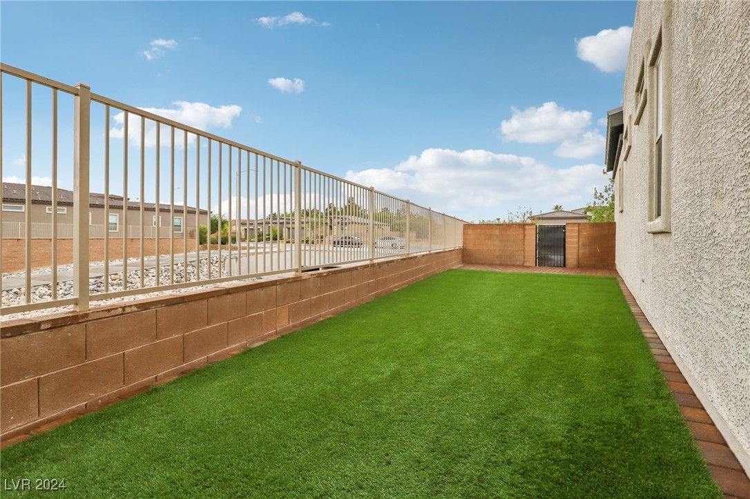 7570 Desert Rhyolite Street