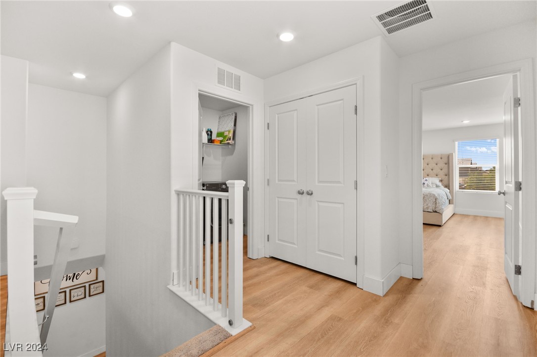 7661 Mojave Wind Avenue