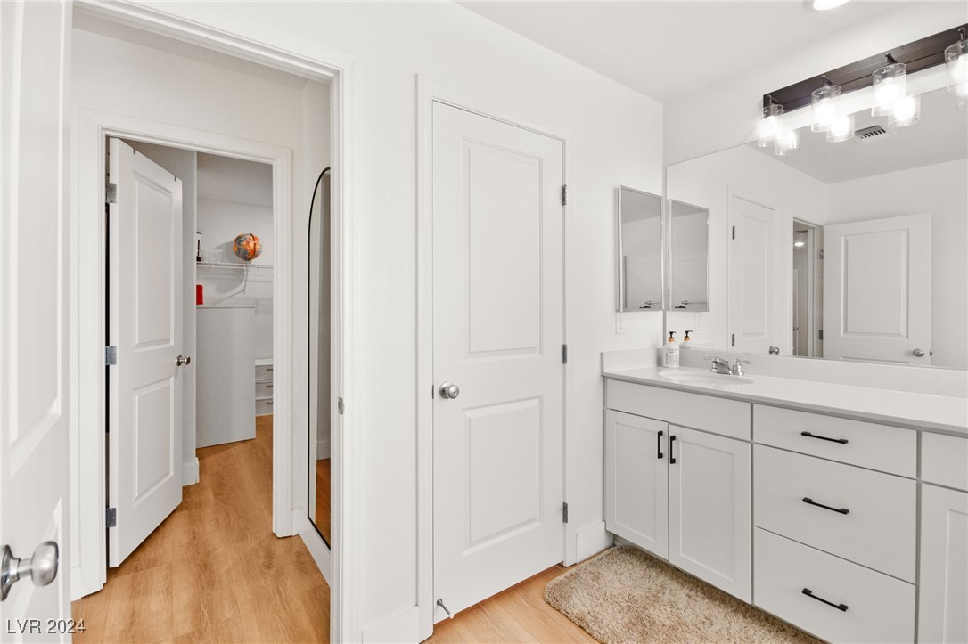 7661 Mojave Wind Avenue