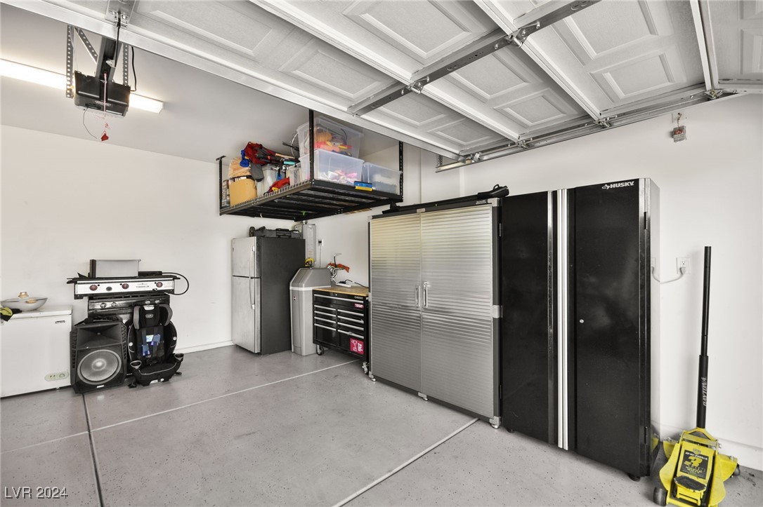 7661 Mojave Wind Avenue