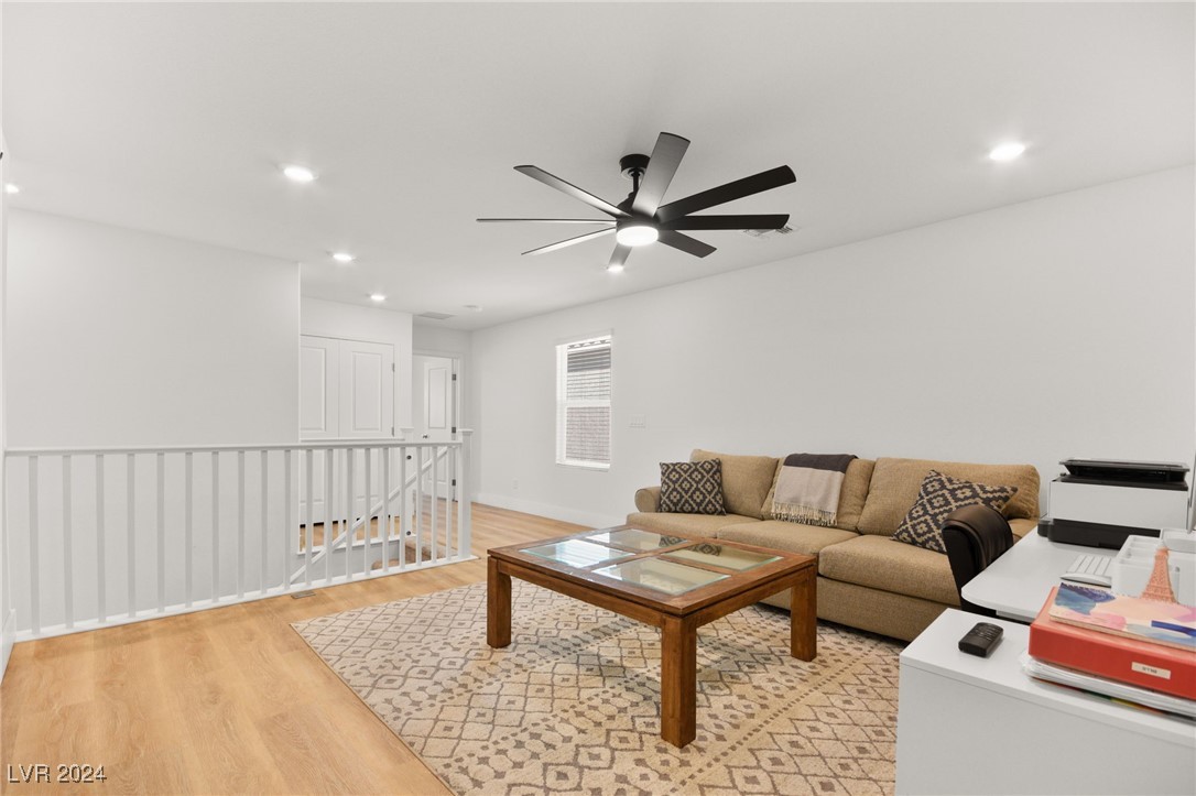 7661 Mojave Wind Avenue