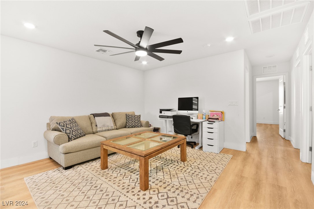 7661 Mojave Wind Avenue