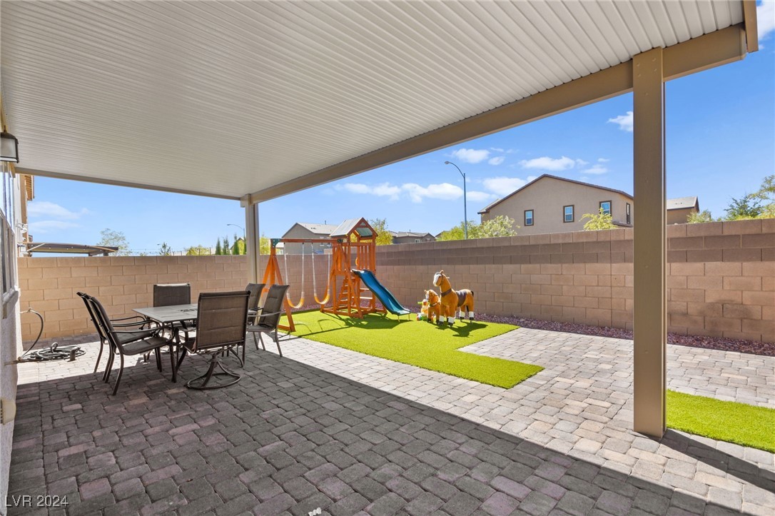 7661 Mojave Wind Avenue